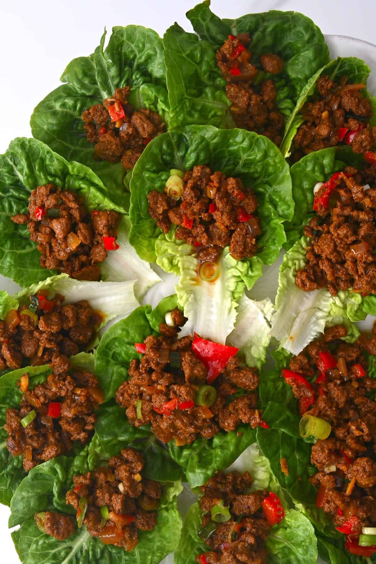 Lettuce wraps filled with mince filling
