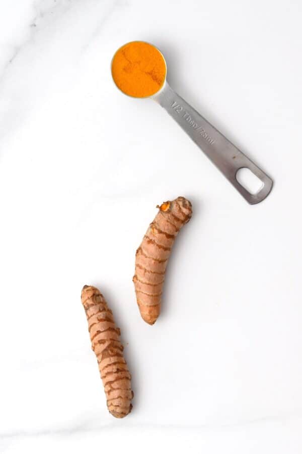 How To Make Turmeric Tea (Anti-Inflammatory Drink) - Alphafoodie