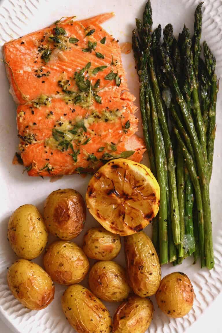 How to Cook Salmon in the Oven Perfectly - Alphafoodie