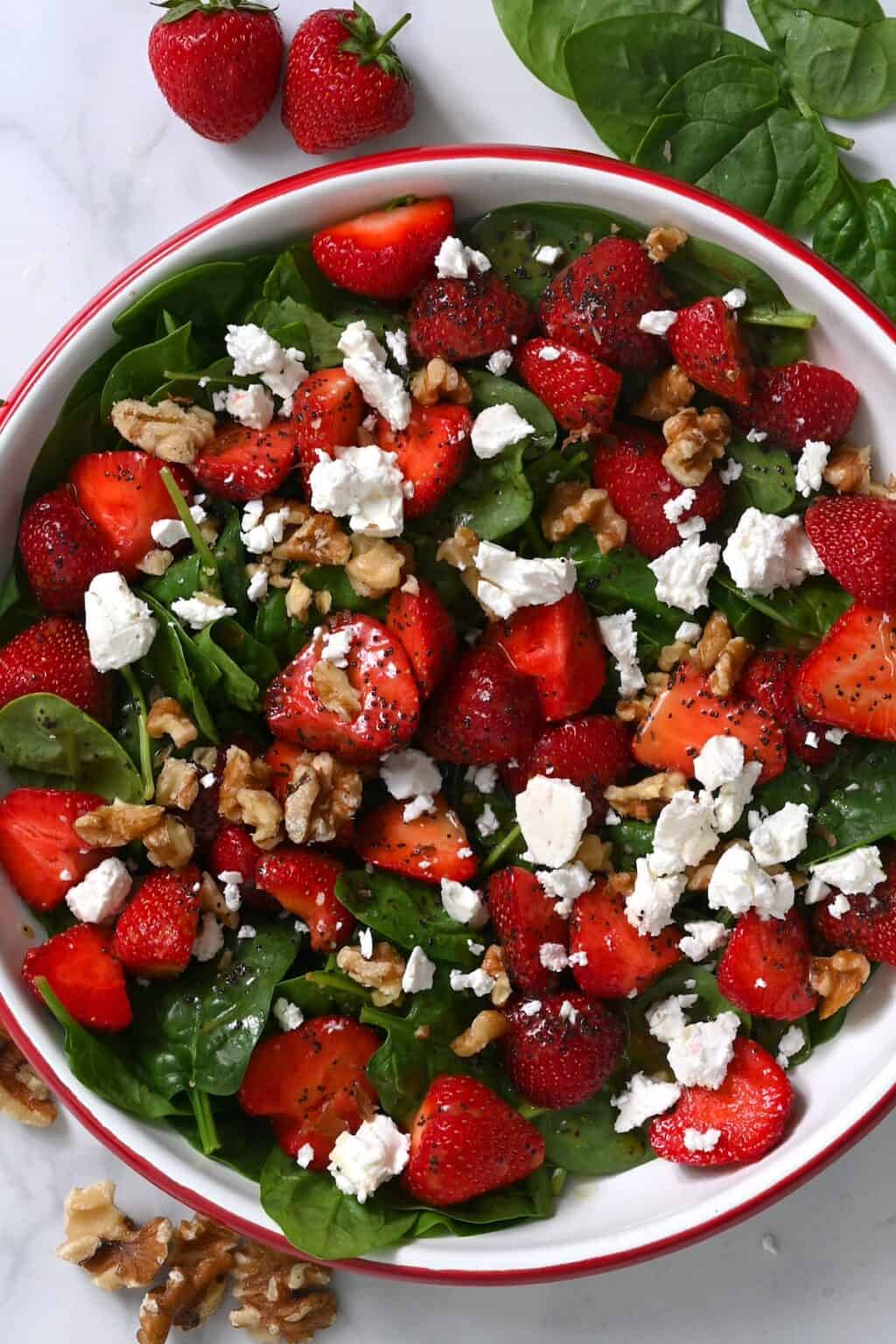 The Perfect Spinach Strawberry Salad - Alphafoodie