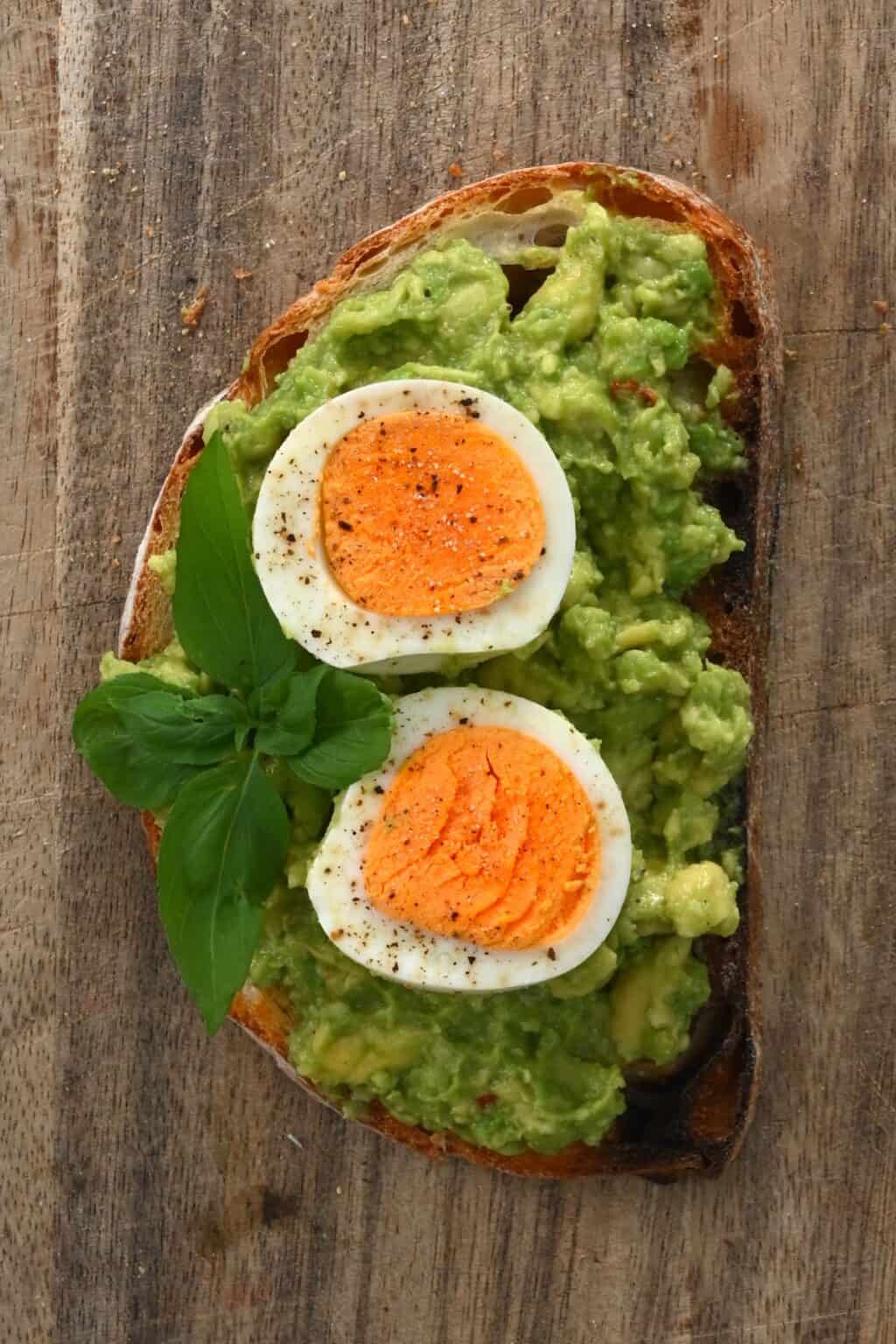 The Best Avocado Toast with Egg Alphafoodie