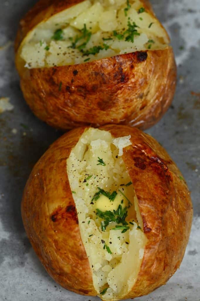 The Perfect Baked Potato Recipe - Alphafoodie