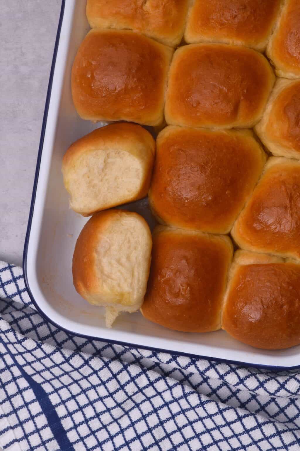 Quick Dinner Rolls Recipe Alphafoodie