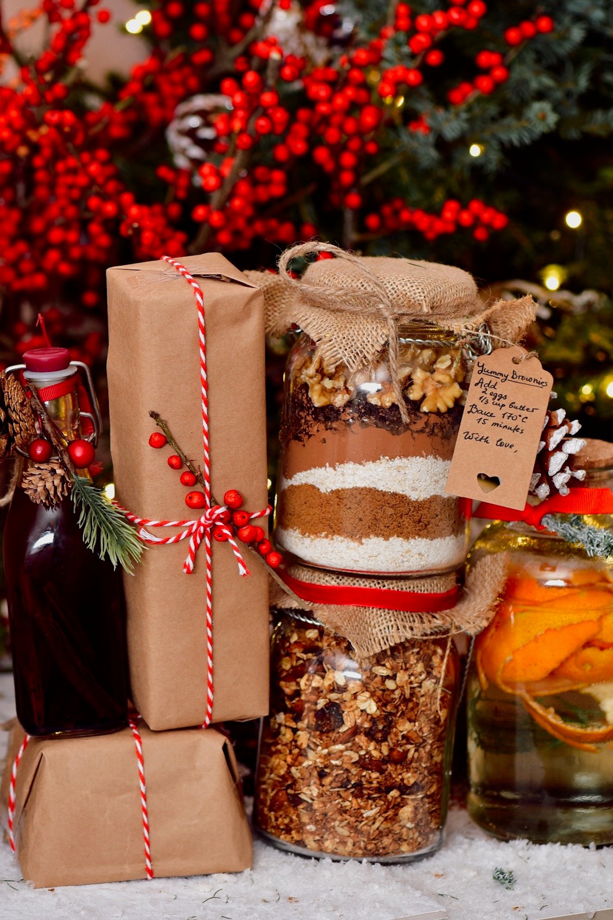 Neighbor Christmas Gifts Everyone Is Sure To Love!