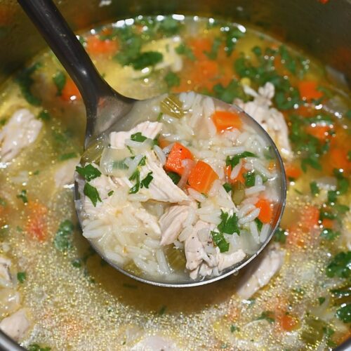 https://www.alphafoodie.com/wp-content/uploads/2023/01/Chicken-Rice-Soup-square-500x500.jpeg
