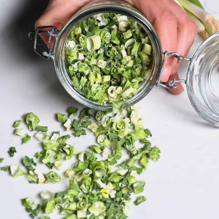 How to Dry Green Onions Alphafoodie