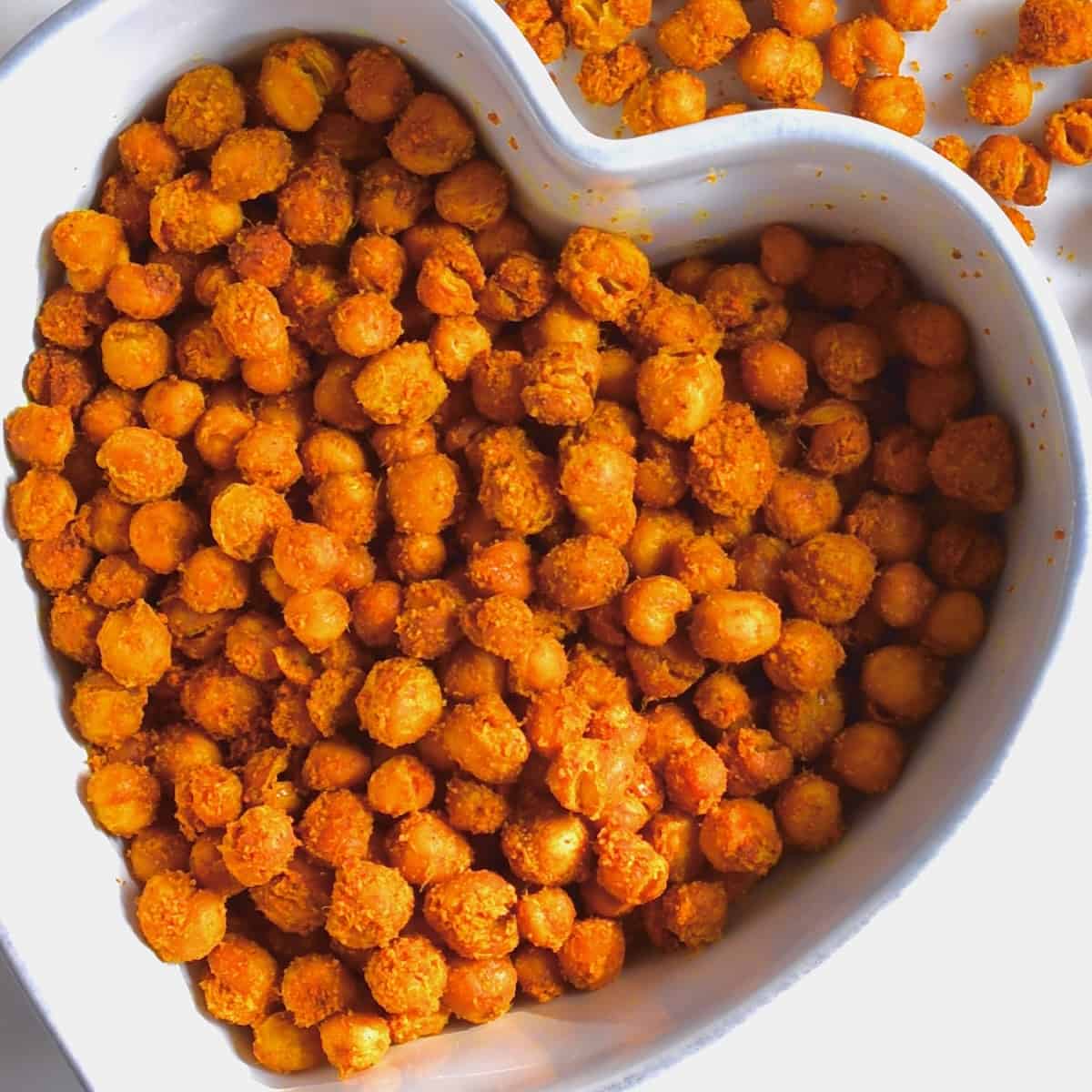 The Best Crispy Roasted Chickpeas-image