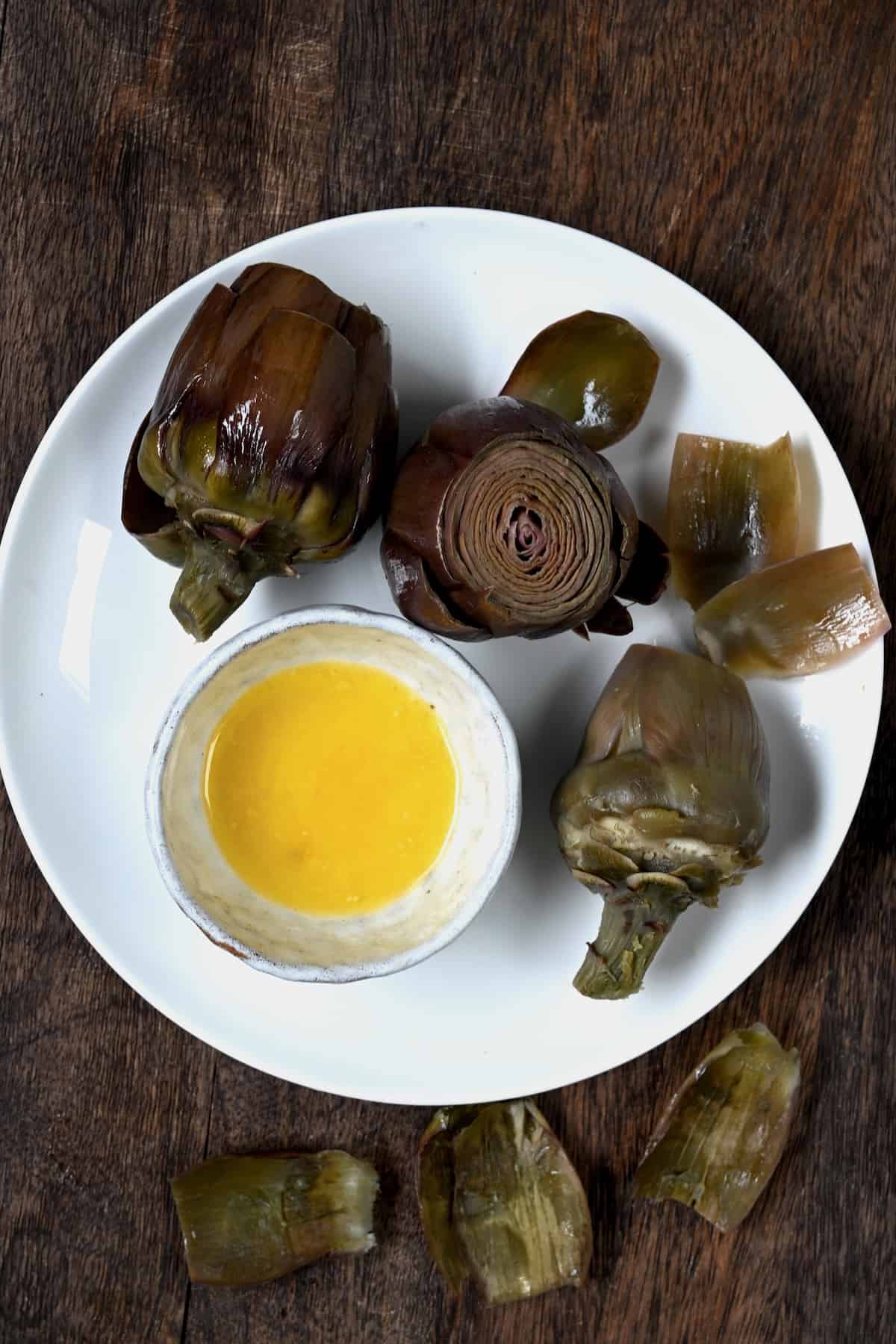 Artichokes served with lemon butter sauce