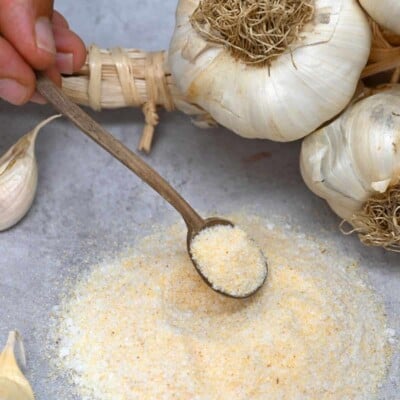 Garning Salt How to Make Homemade Garlic Salt - Alphafoodie