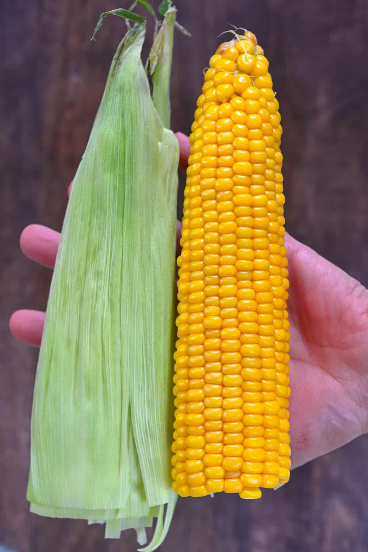 Corn on the cob with removed husk