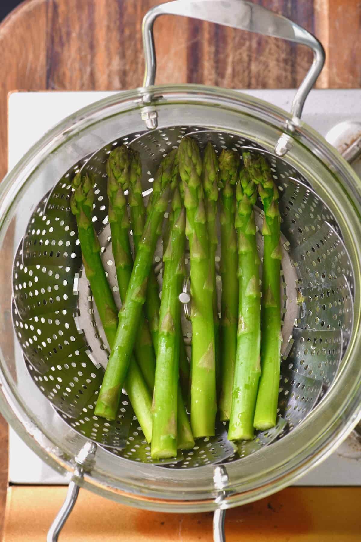 Asparagus prepared for freezing