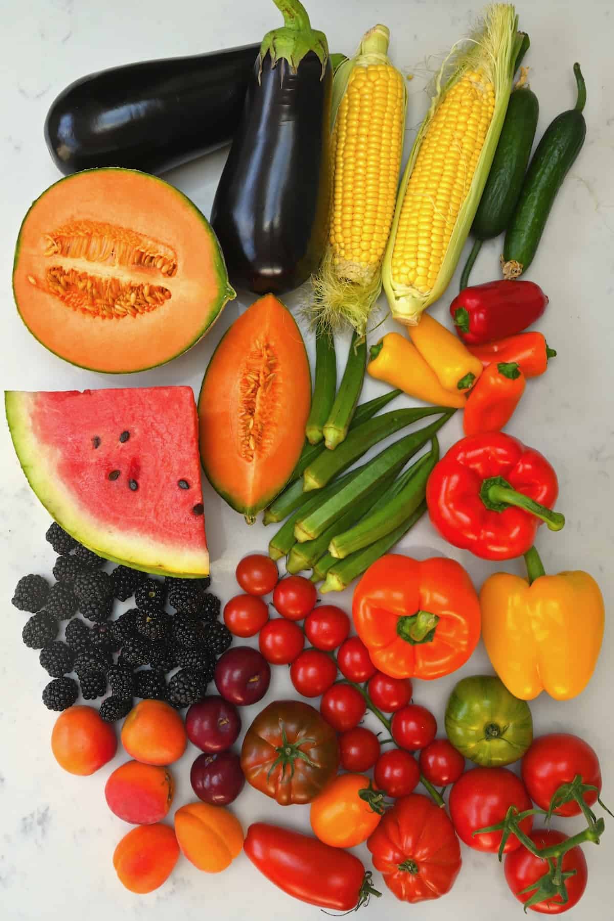 Different fruit and veggies that are in season in August