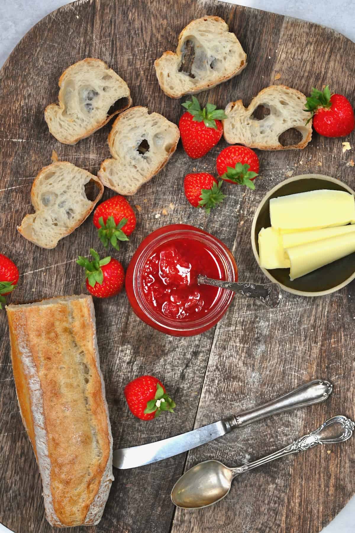Strawberry jam to be served with butter on bread