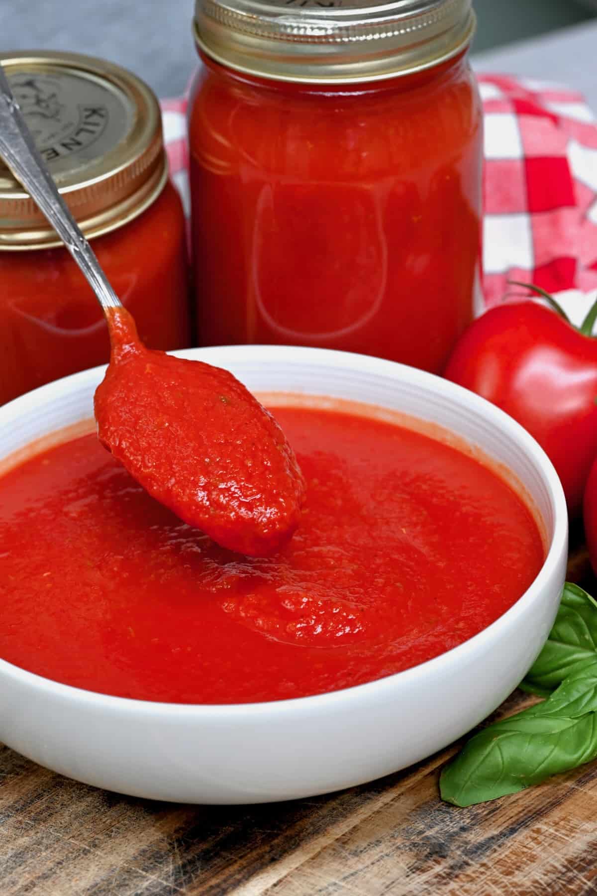 A spoonful of homemade pizza sauce