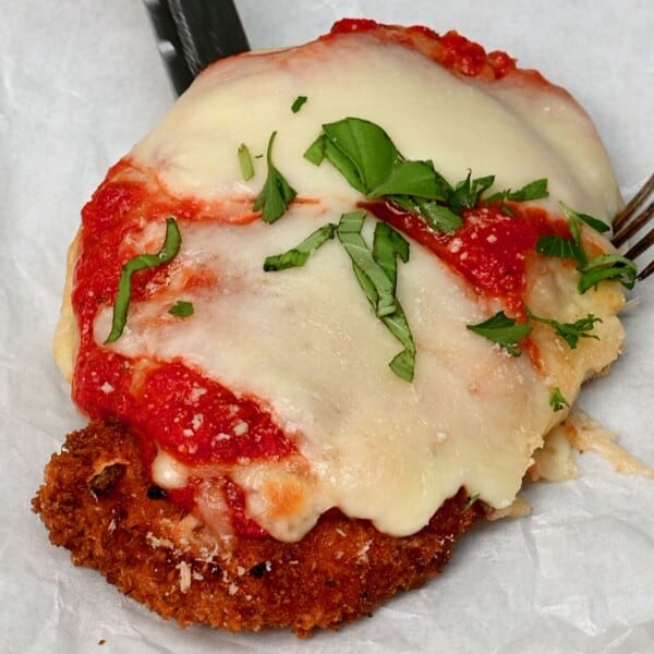 A serving of chicken parmesan