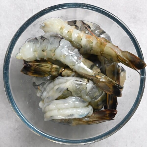 Deveined shrimp in a bowl