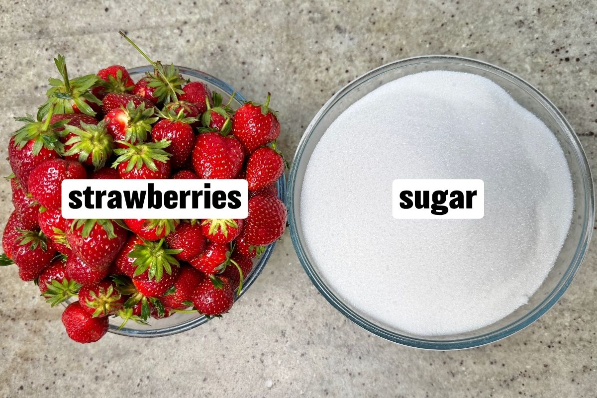 Ingredients needed to make strawberry cheong.